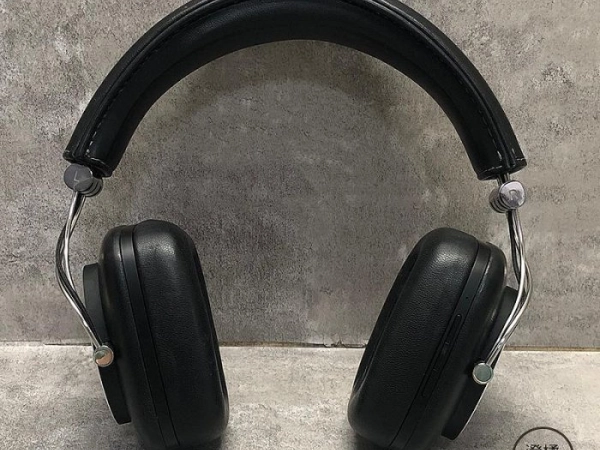 『澄橘』B&W Bowers & Wilkins P7 Wireless 藍芽耳罩式耳機 黑《二手 無盒》A73211